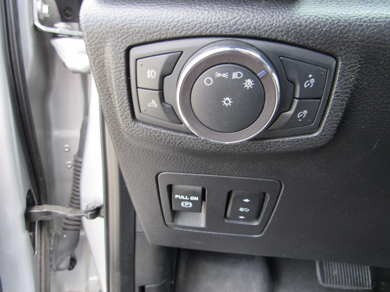 Ford F-150 XL 4WD SuperCrew 5.5' Box 2019