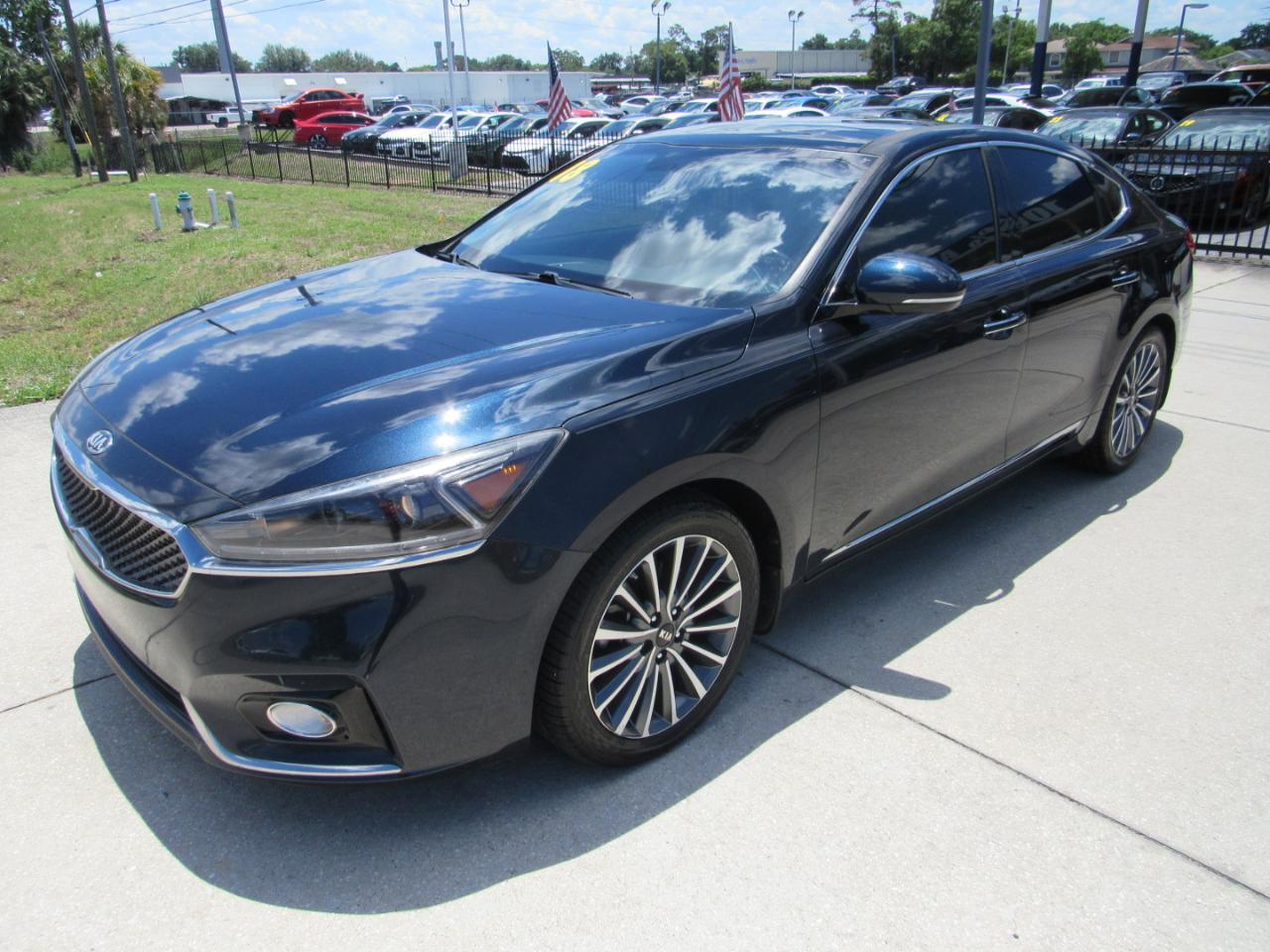 Kia Cadenza Premium Sedan 2018