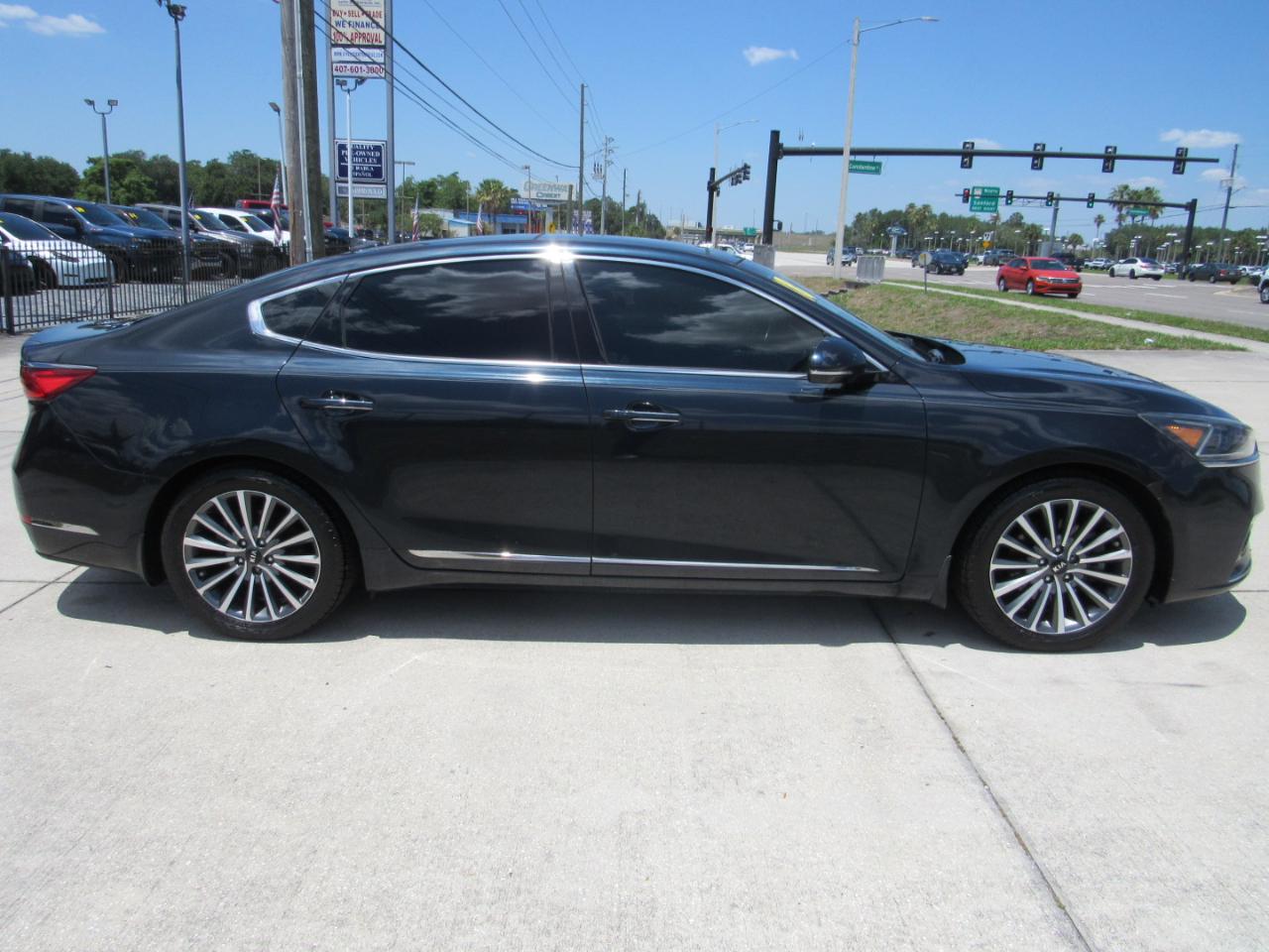 Kia Cadenza Premium Sedan 2018