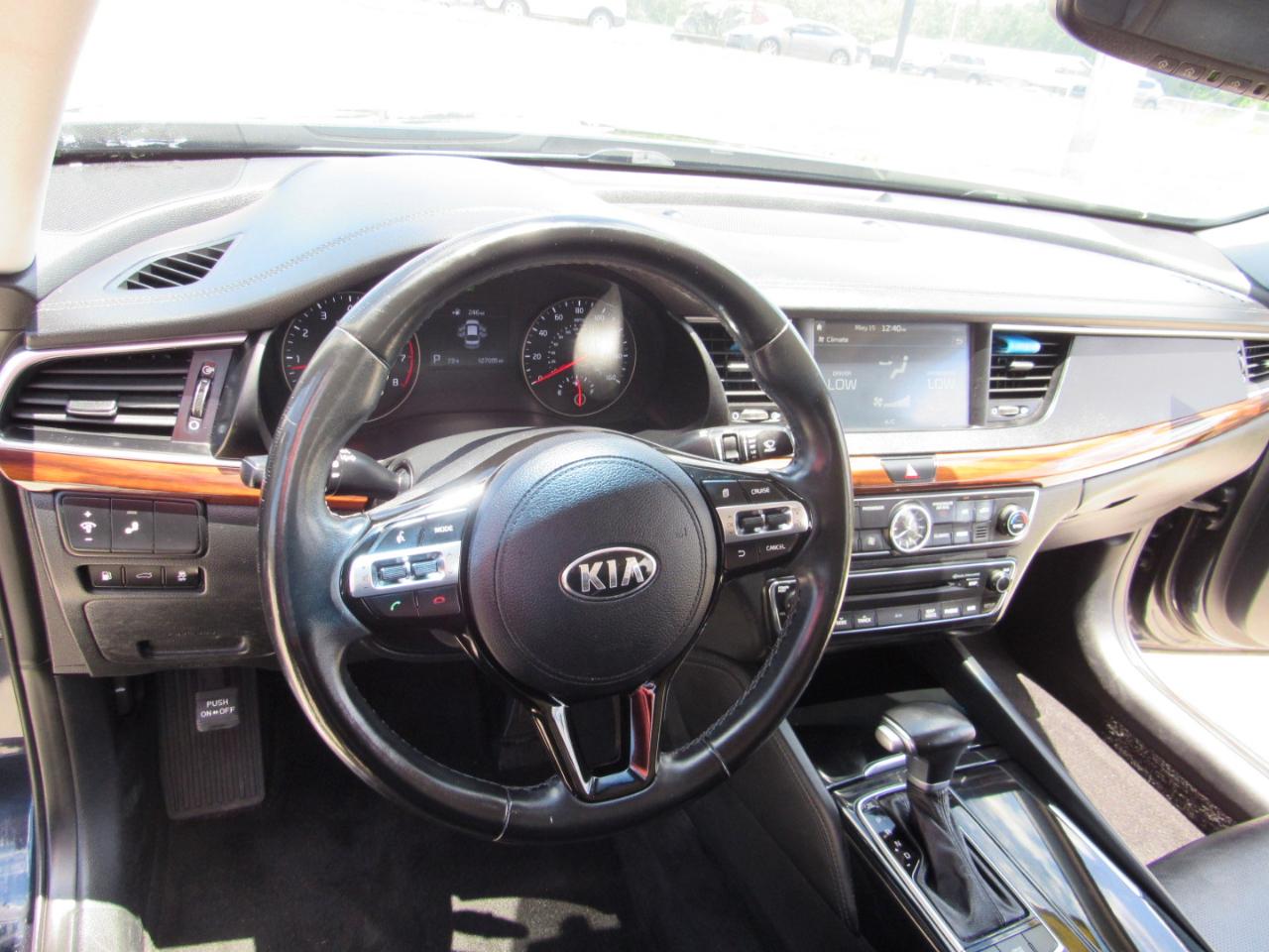 Kia Cadenza Premium Sedan 2018