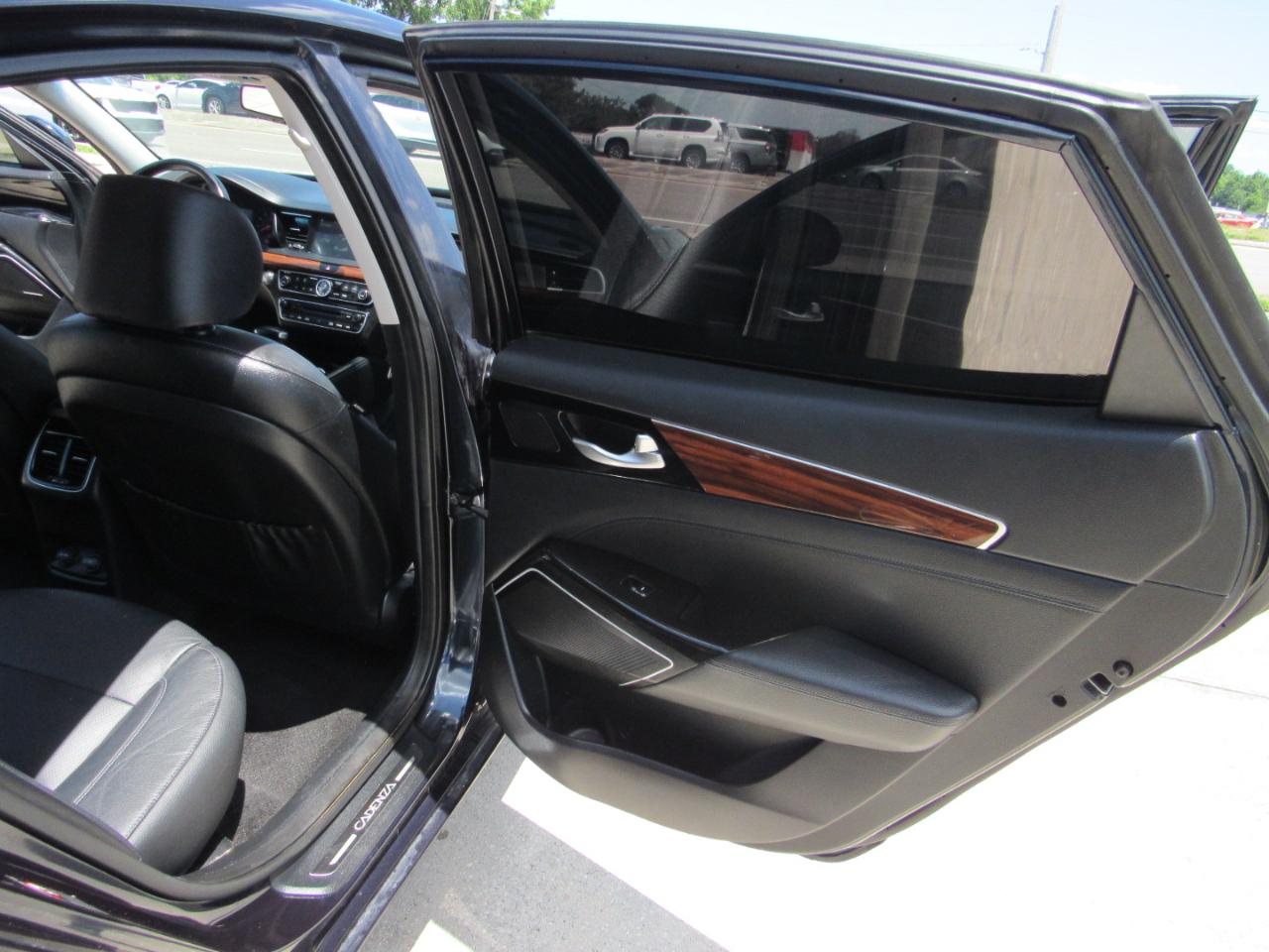 Kia Cadenza Premium Sedan 2018