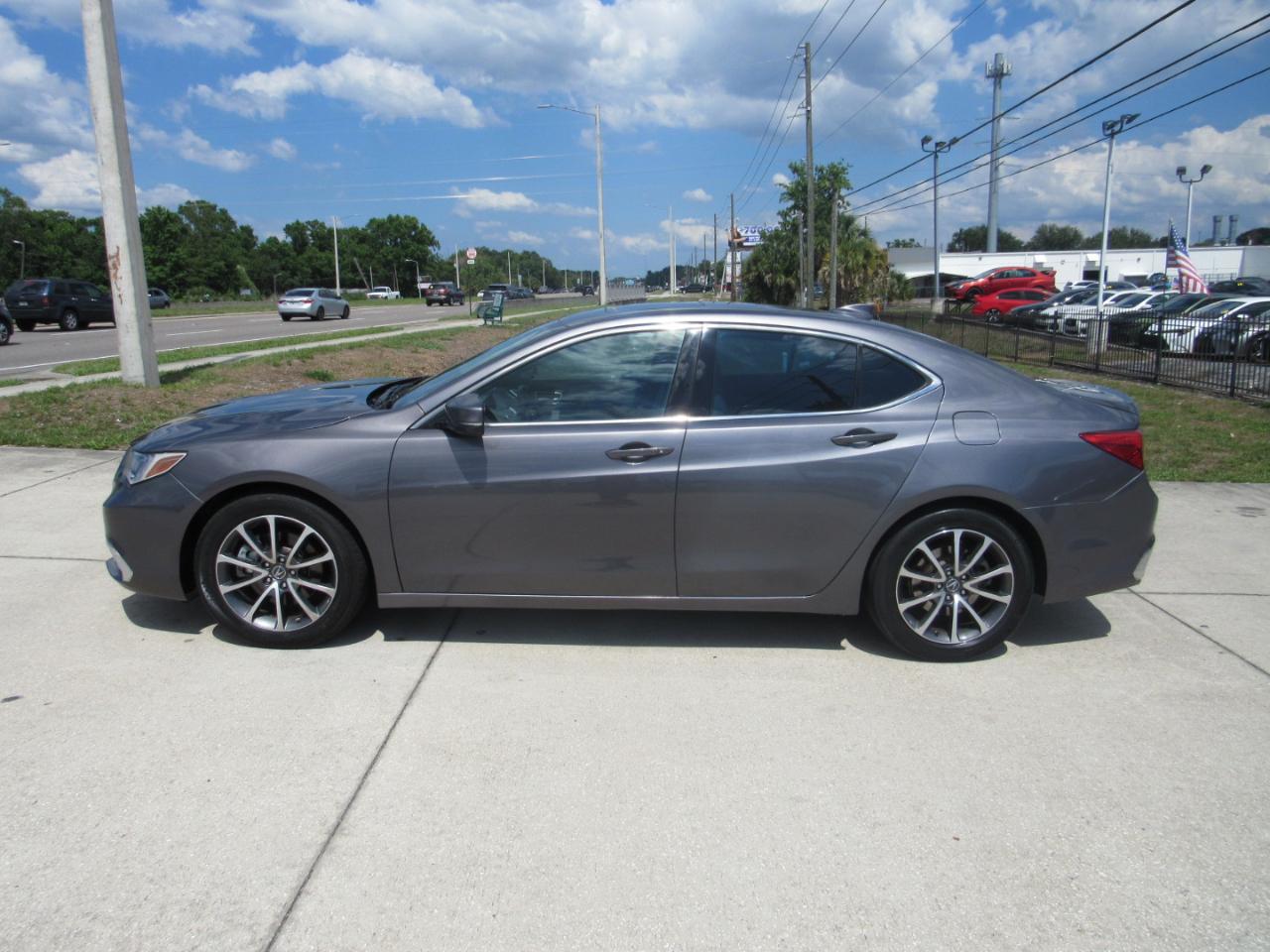 Acura TLX 3.5L FWD 2018