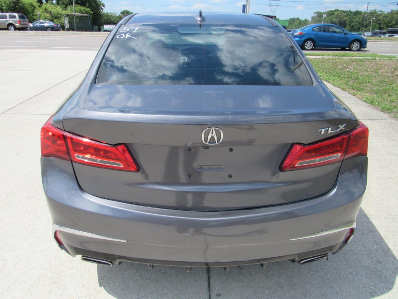 Acura TLX 3.5L FWD 2018