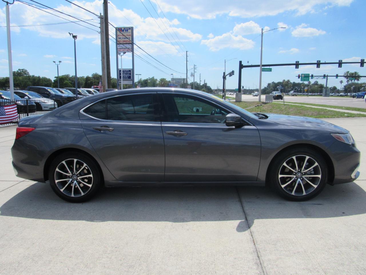 Acura TLX 3.5L FWD 2018
