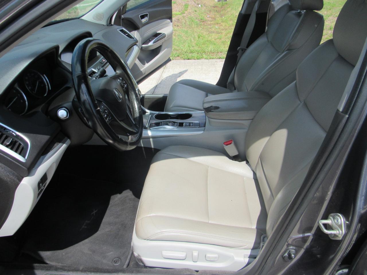 Acura TLX 3.5L FWD 2018