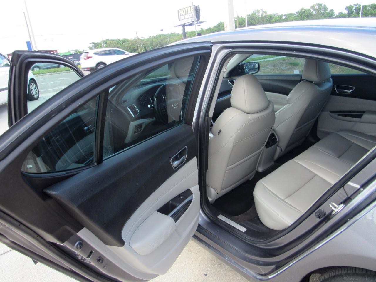 Acura TLX 3.5L FWD 2018
