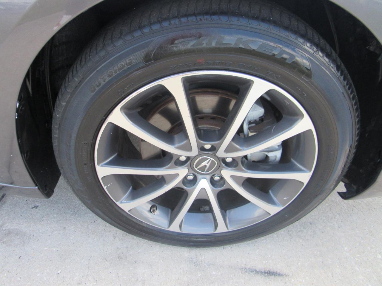 Acura TLX 3.5L FWD 2018