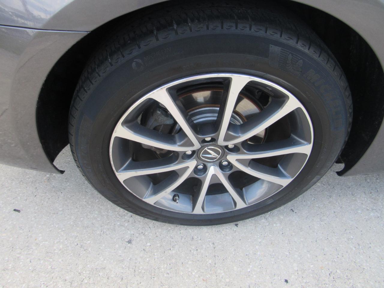 Acura TLX 3.5L FWD 2018