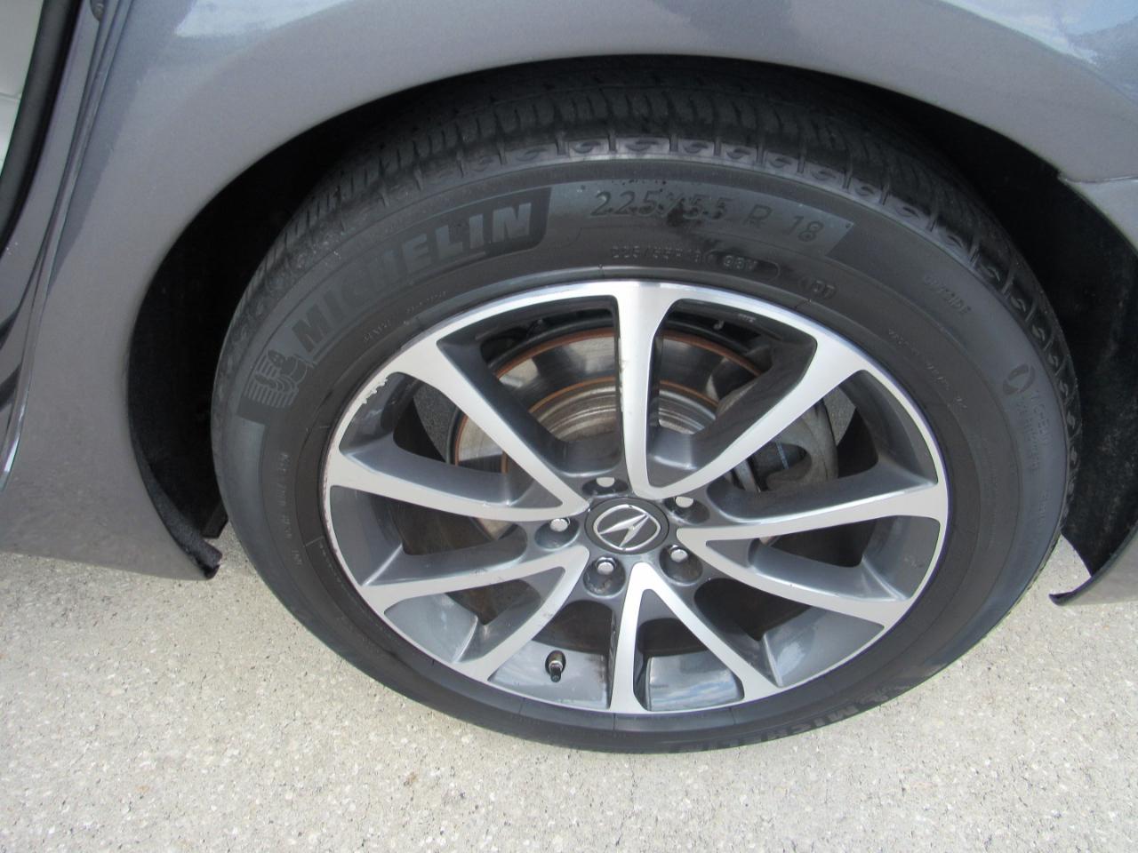 Acura TLX 3.5L FWD 2018