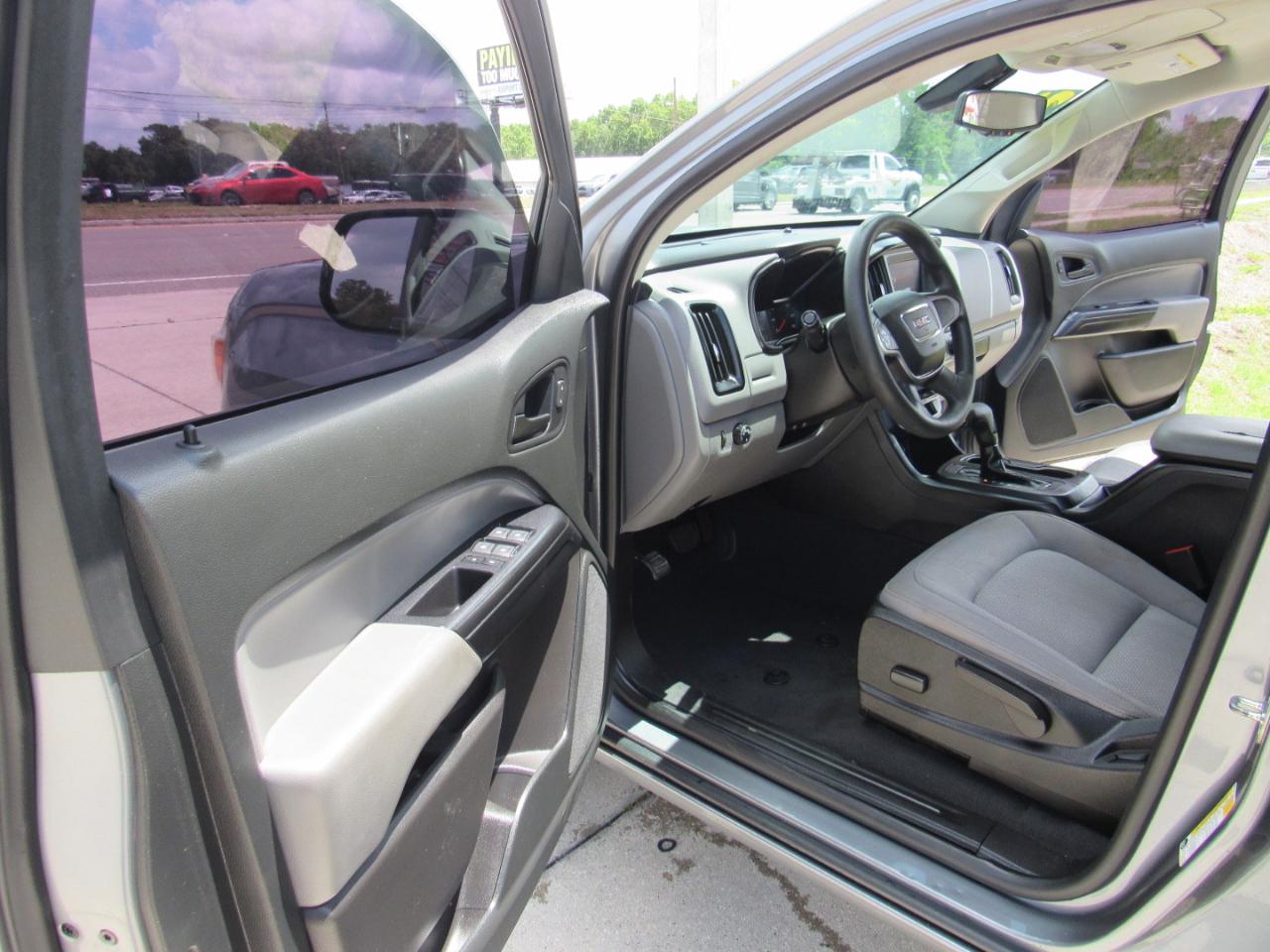 GMC Canyon 2WD Crew Cab 128" Elevation Standard 2021