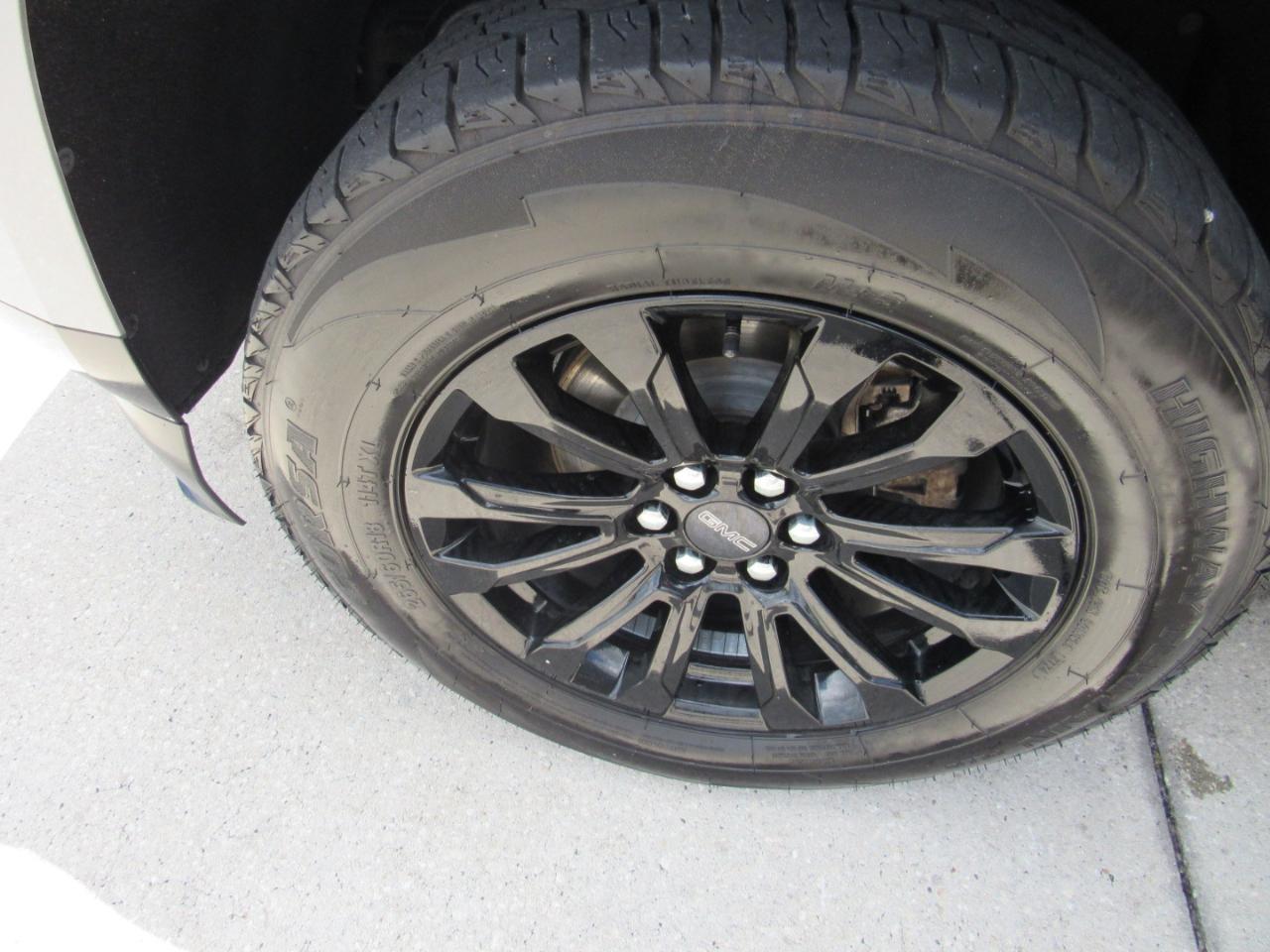 GMC Canyon 2WD Crew Cab 128" Elevation Standard 2021