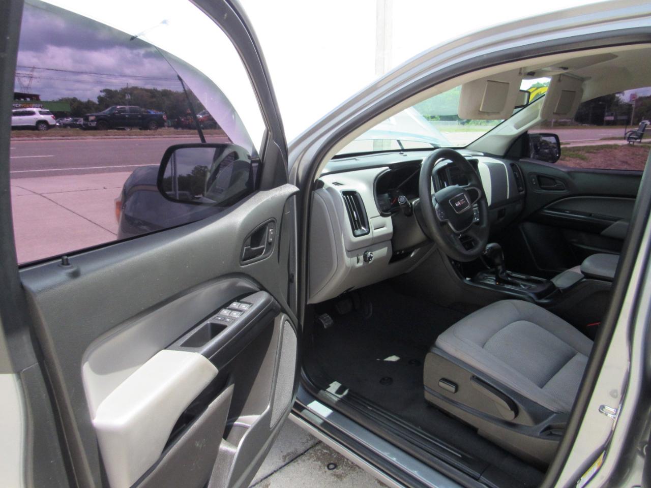GMC Canyon 2WD Crew Cab 128" Elevation Standard 2021