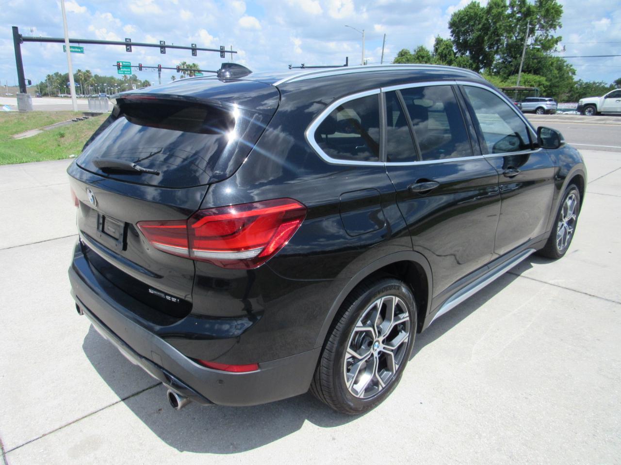 BMW X1 sDrive28i Sports Activity Vehicle 2021