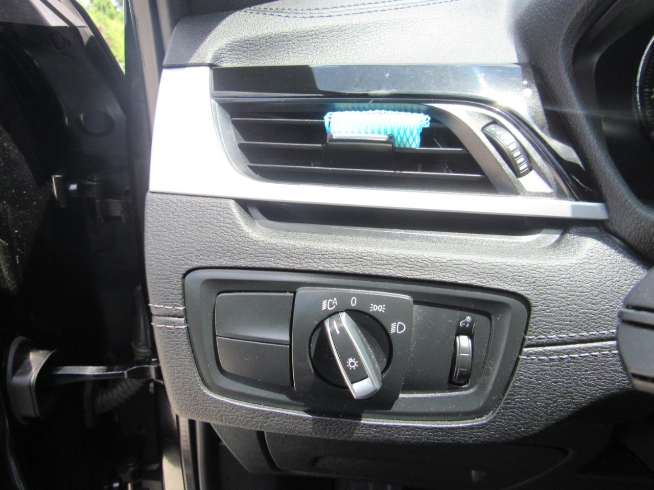 BMW X1 sDrive28i Sports Activity Vehicle 2021