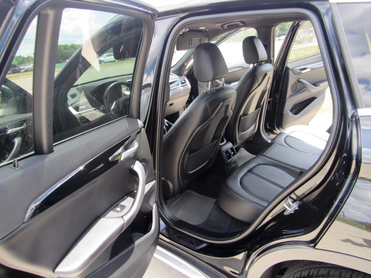 BMW X1 sDrive28i Sports Activity Vehicle 2021