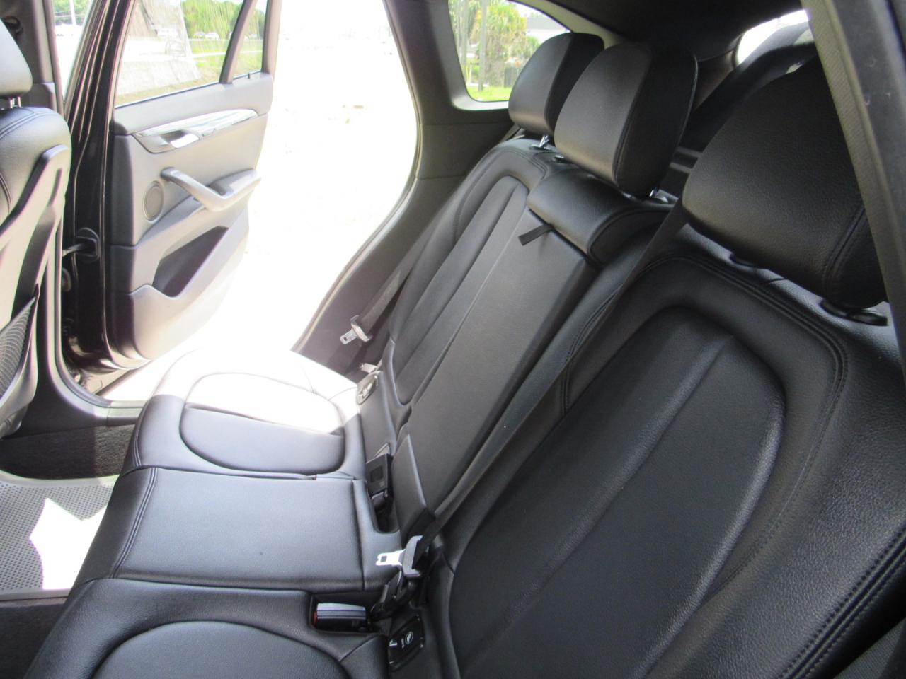 BMW X1 sDrive28i Sports Activity Vehicle 2021