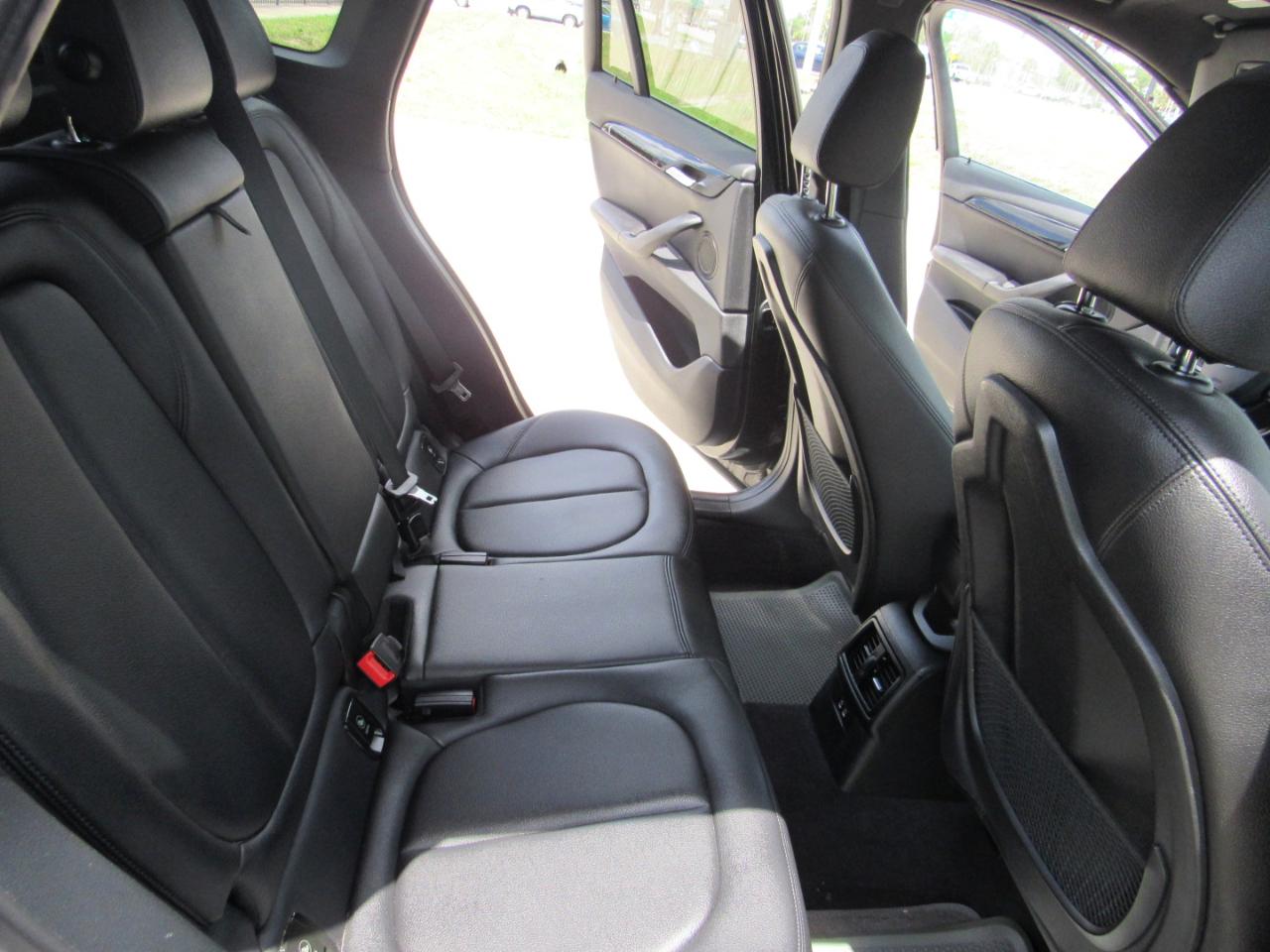 BMW X1 sDrive28i Sports Activity Vehicle 2021