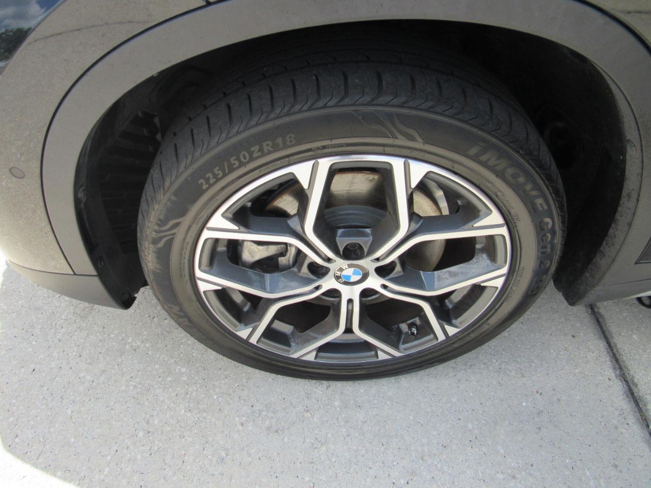 BMW X1 sDrive28i Sports Activity Vehicle 2021