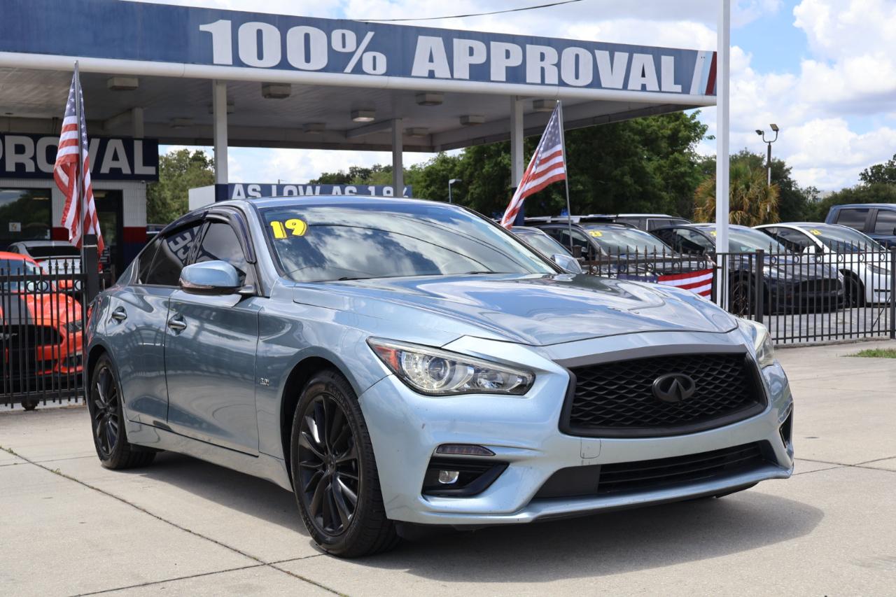 Infiniti Q50 3.0t LUXE RWD 2019