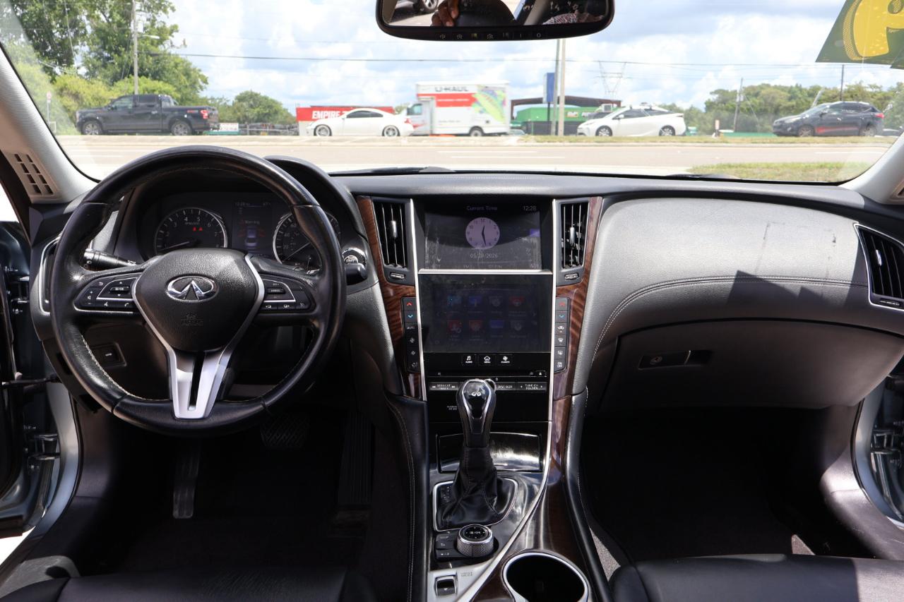 Infiniti Q50 3.0t LUXE RWD 2019