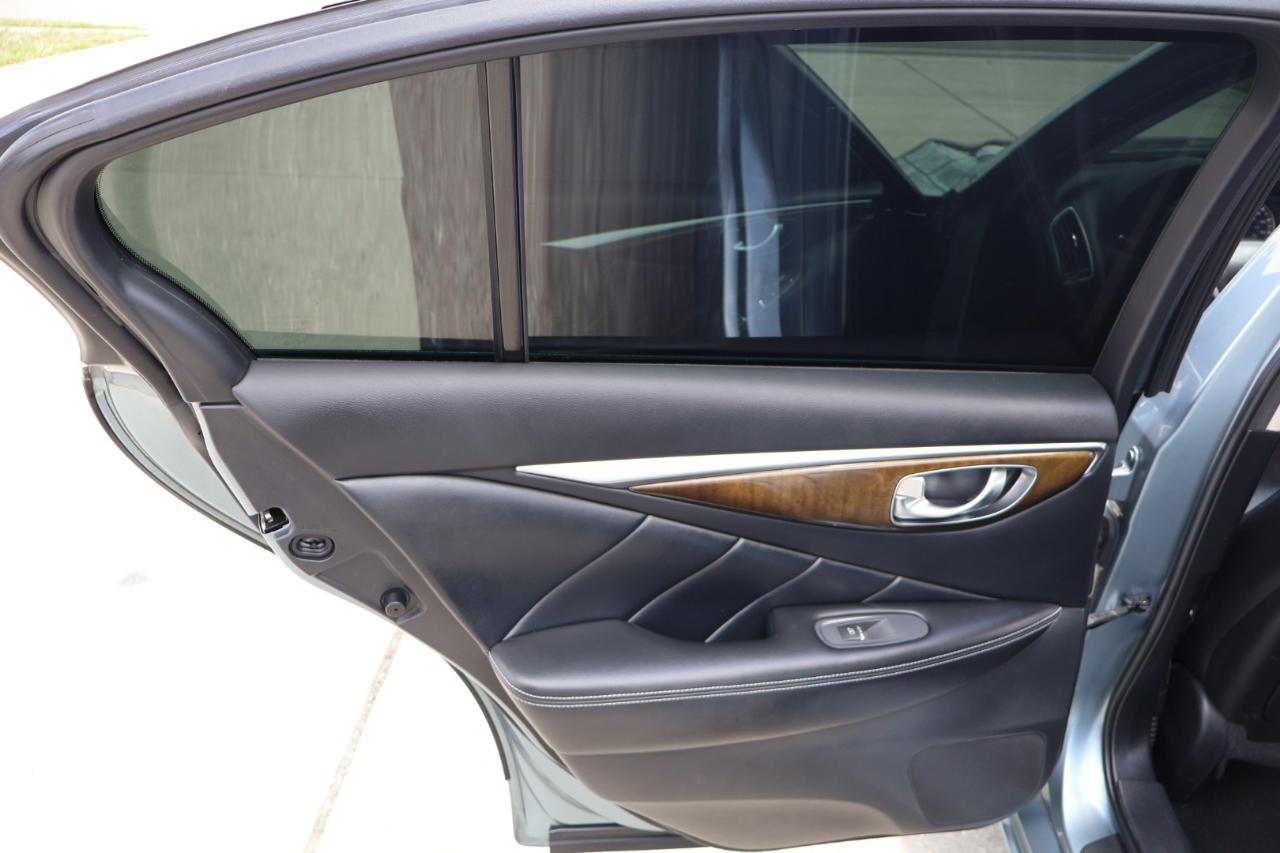 Infiniti Q50 3.0t LUXE RWD 2019