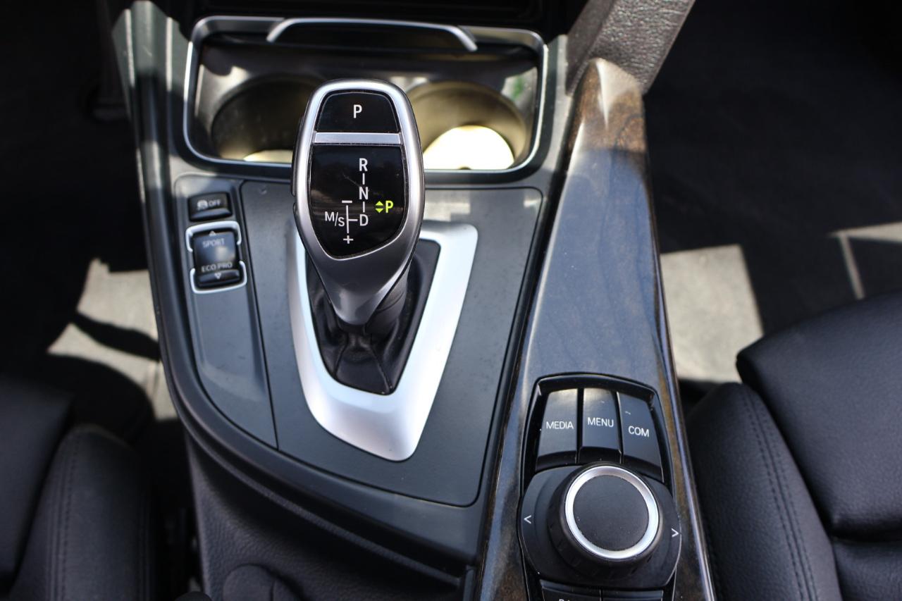 BMW 3 Series 330i Sedan 2018
