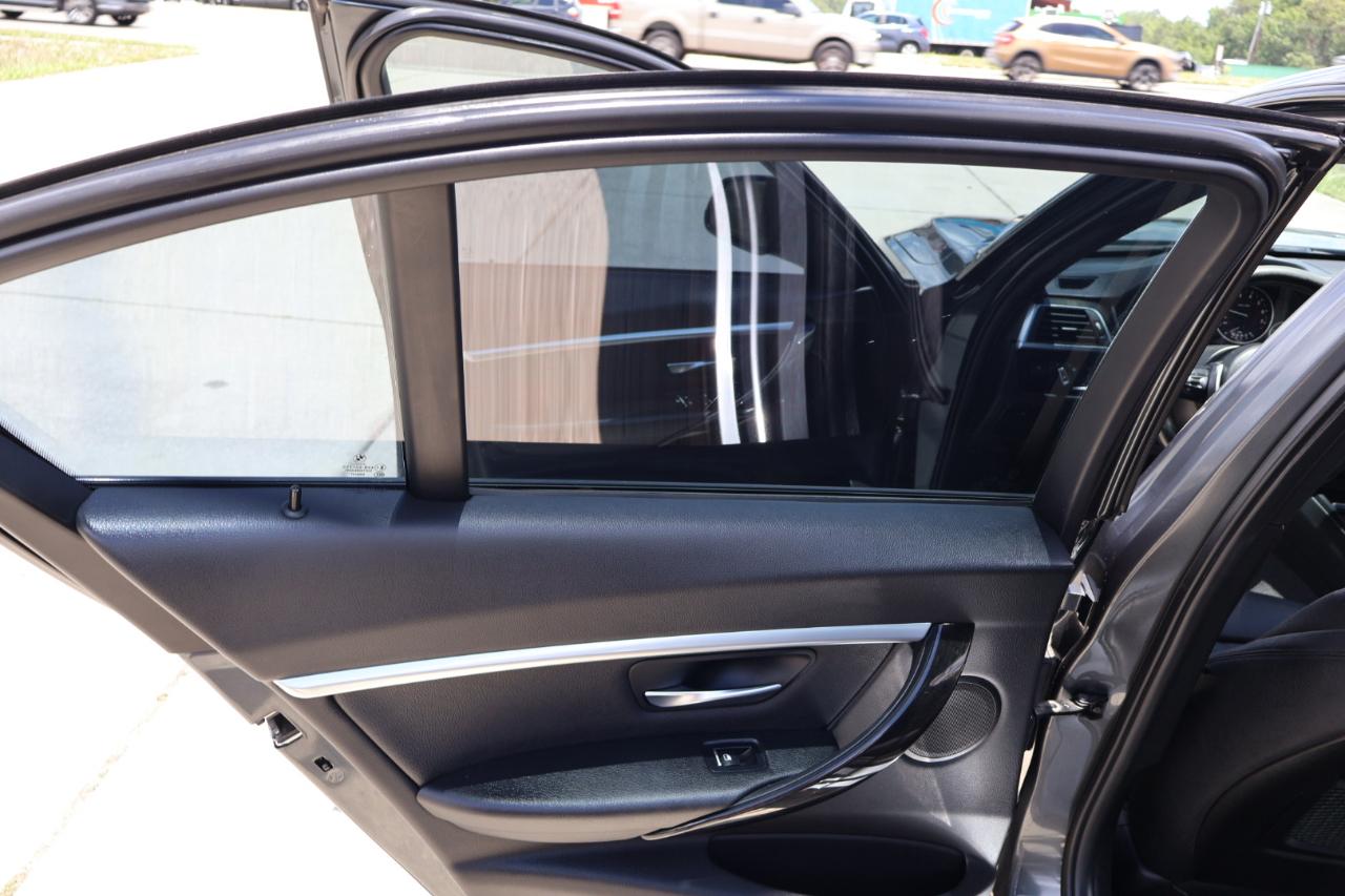 BMW 3 Series 330i Sedan 2018