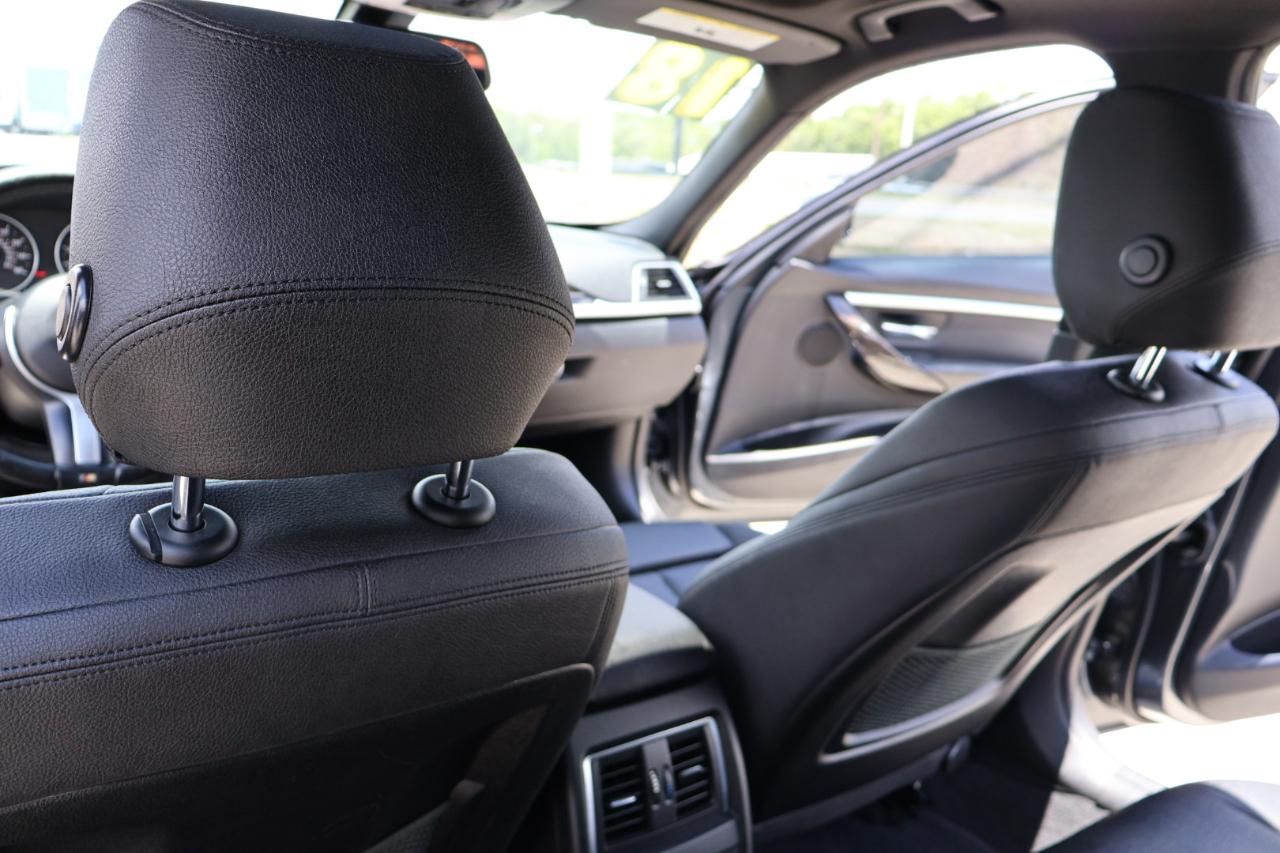 BMW 3 Series 330i Sedan 2018