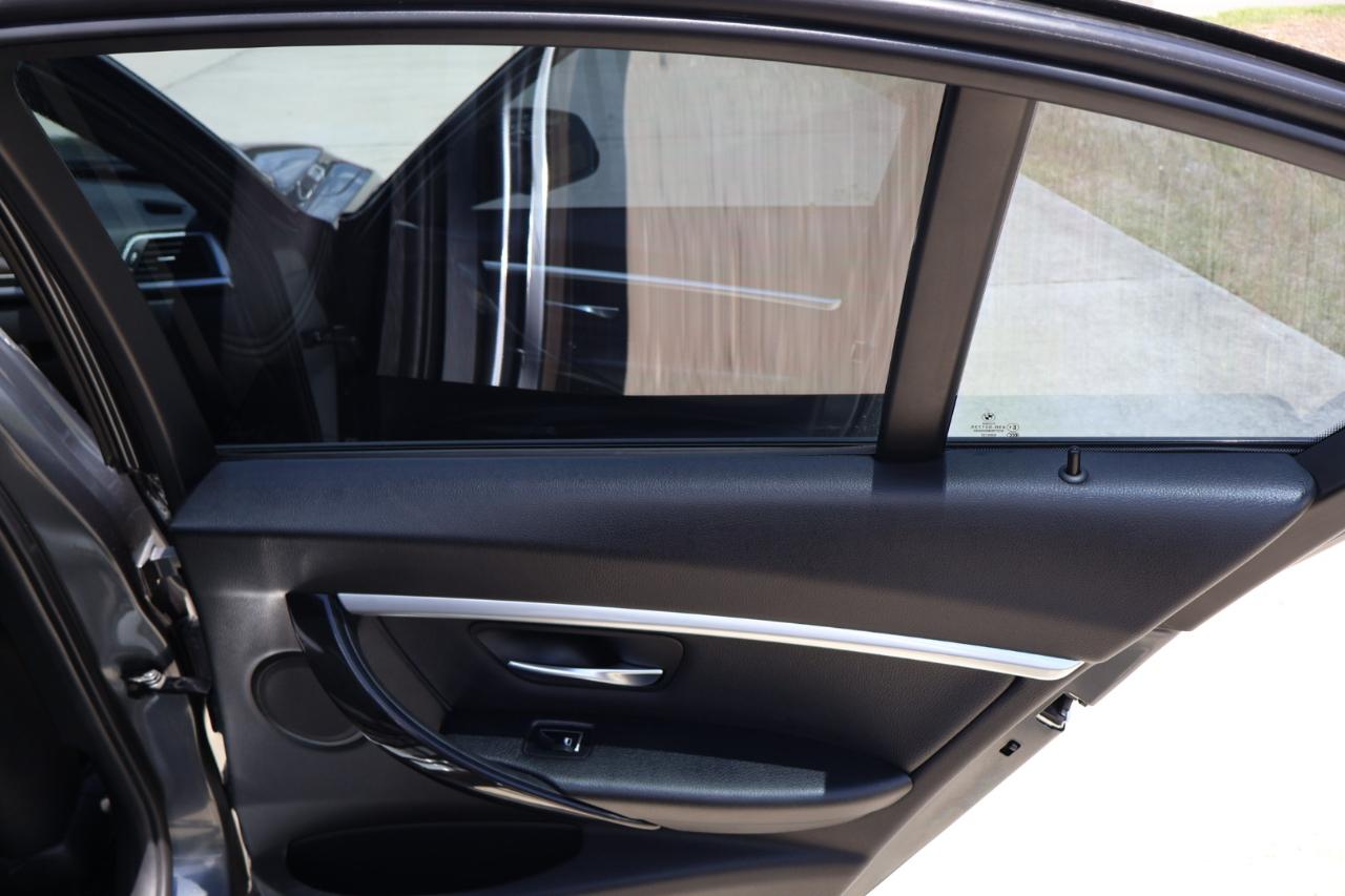 BMW 3 Series 330i Sedan 2018