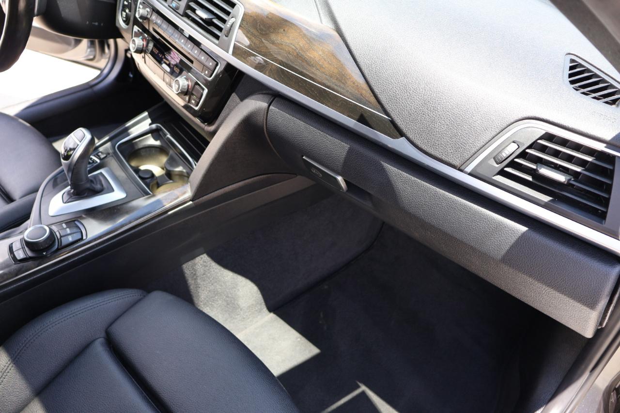 BMW 3 Series 330i Sedan 2018