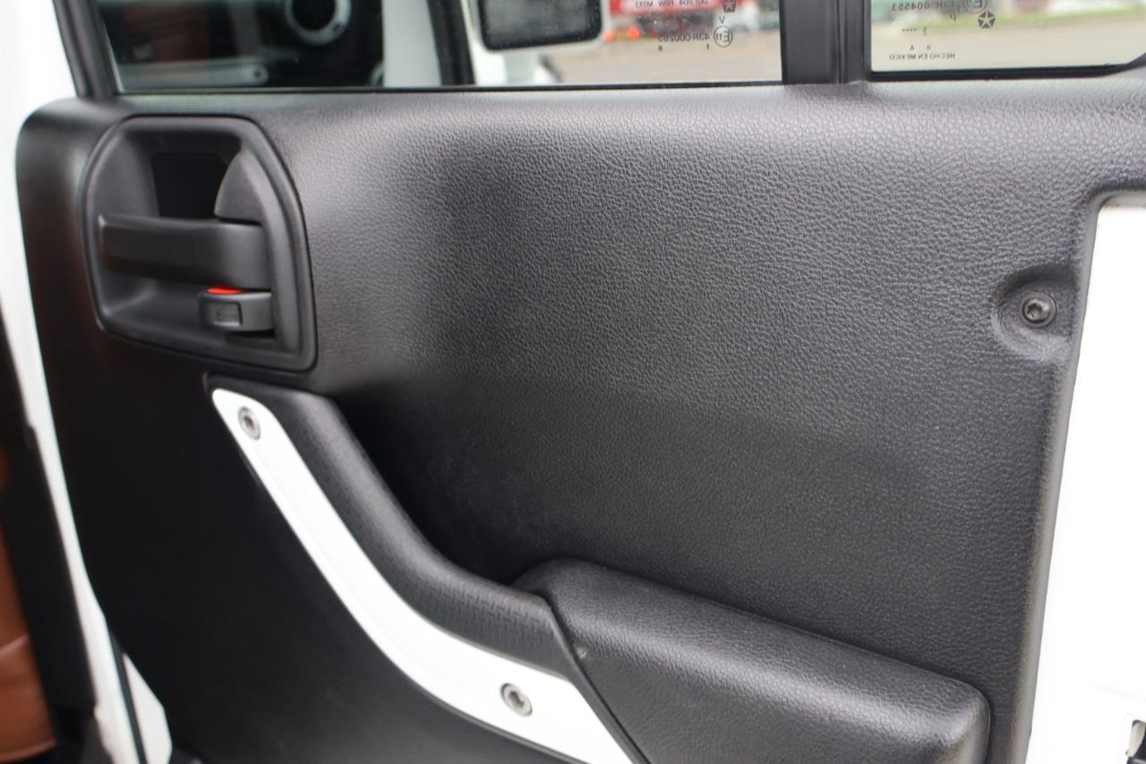 Jeep Wrangler Unlimited 4WD 4dr Sport 2016