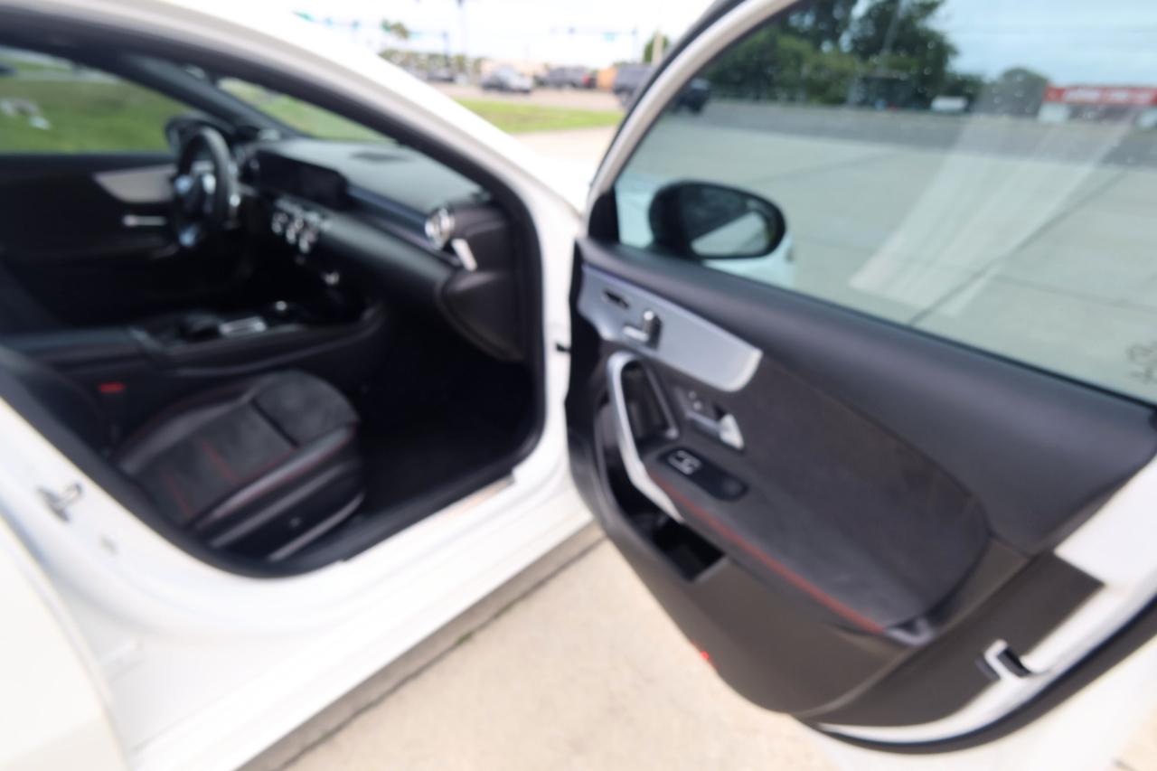Mercedes-Benz A-Class A 220 4MATIC Sedan 2019