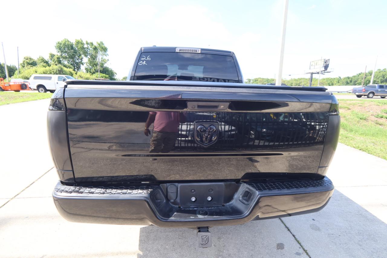 RAM 1500 Express 4x2 Crew Cab 5'7" Box 2018