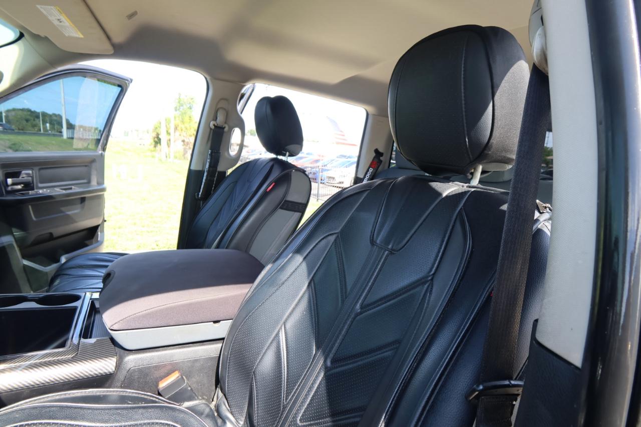 RAM 1500 Express 4x2 Crew Cab 5'7" Box 2018