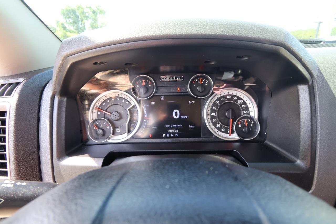 RAM 1500 Express 4x2 Crew Cab 5'7" Box 2018