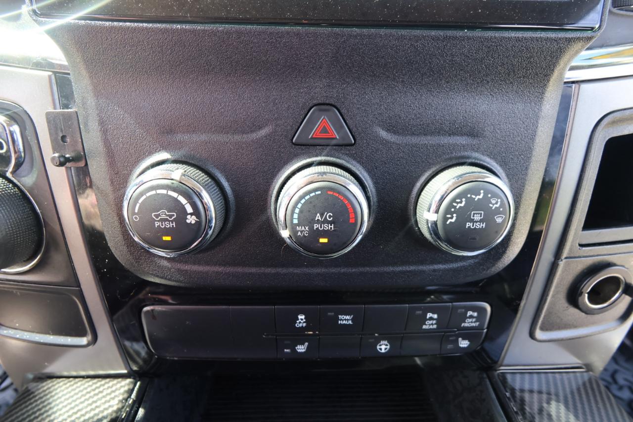 RAM 1500 Express 4x2 Crew Cab 5'7" Box 2018
