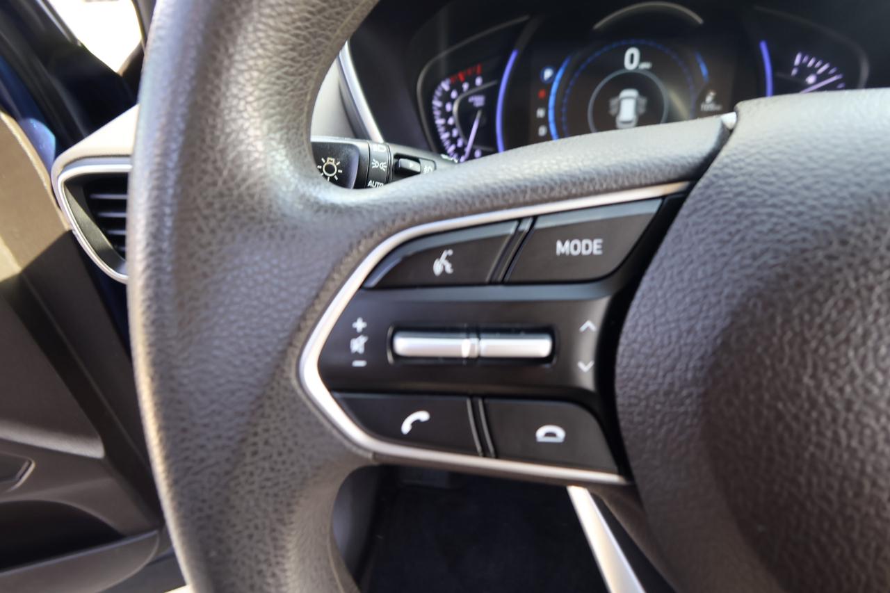 Hyundai Santa Fe SEL 2.4L Auto FWD 2019