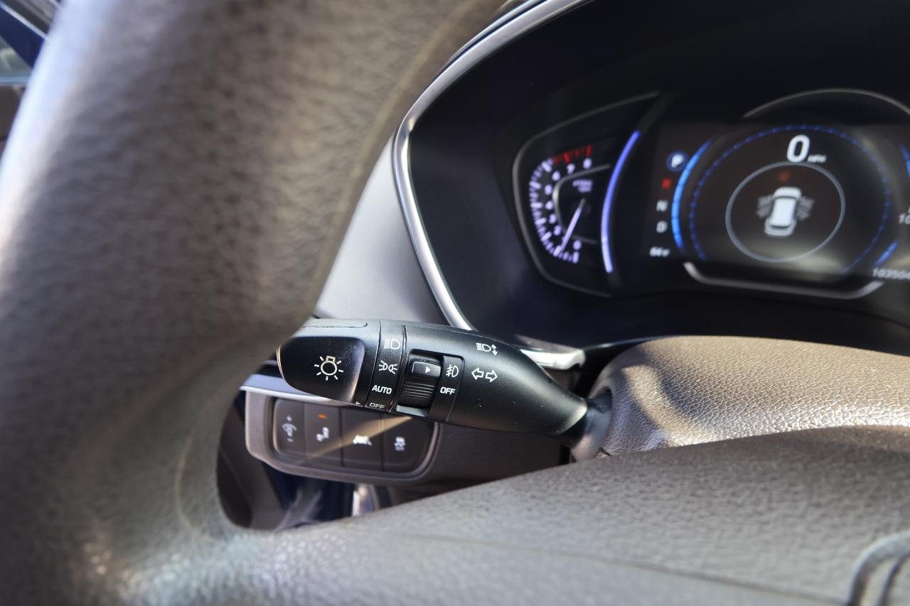 Hyundai Santa Fe SEL 2.4L Auto FWD 2019