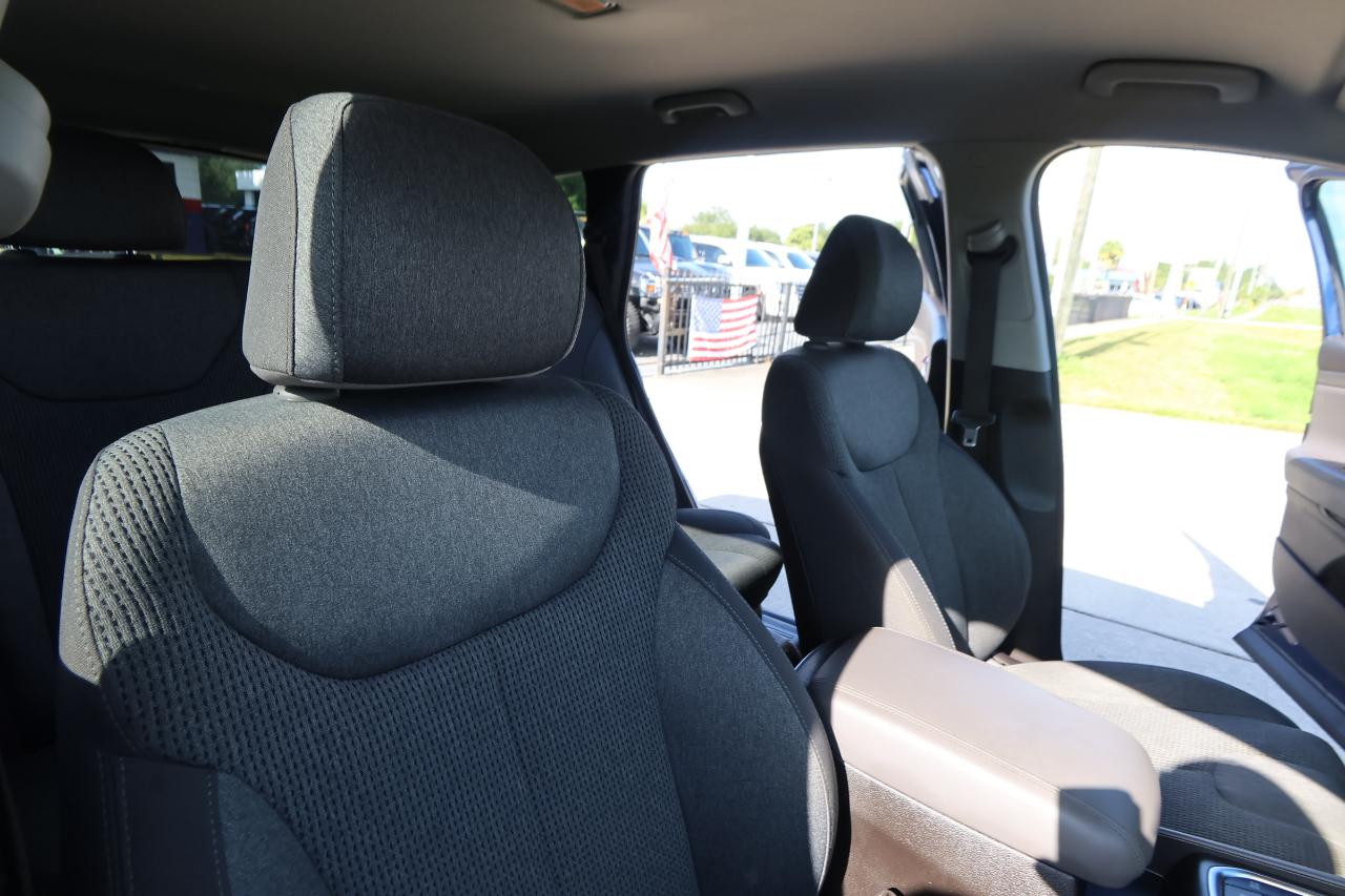 Hyundai Santa Fe SEL 2.4L Auto FWD 2019