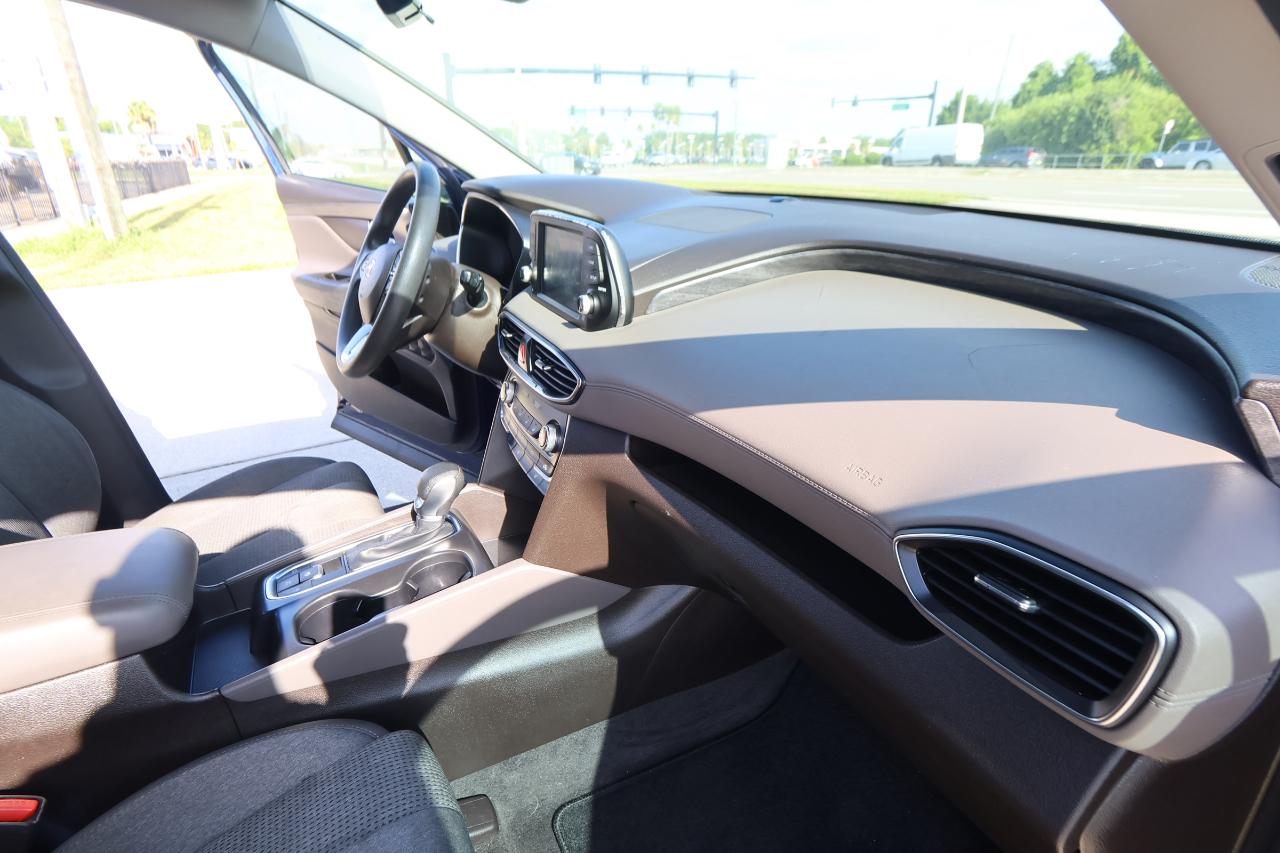 Hyundai Santa Fe SEL 2.4L Auto FWD 2019