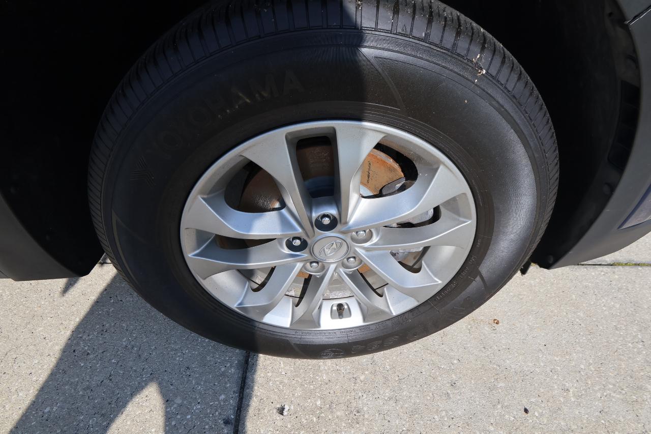 Hyundai Santa Fe SEL 2.4L Auto FWD 2019