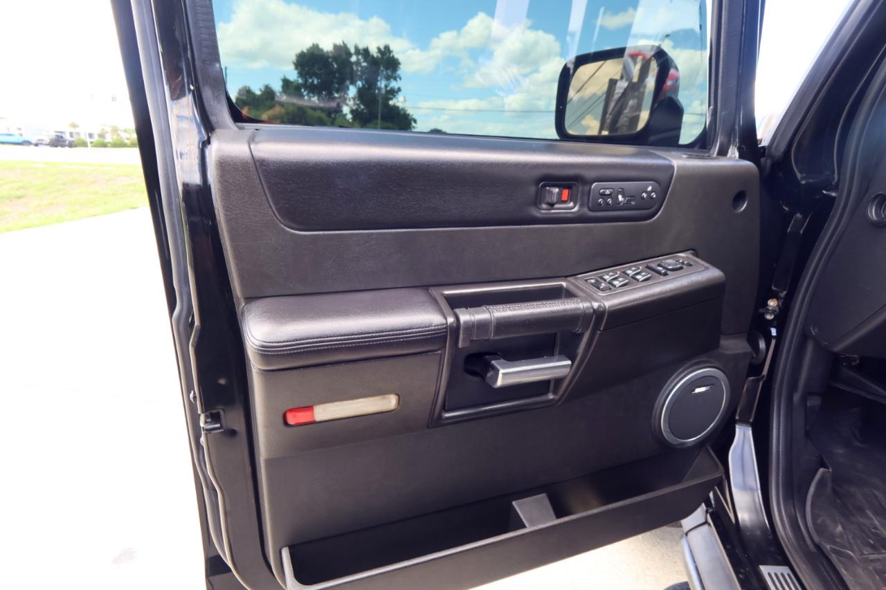 HUMMER H2 4dr Wgn 4WD SUT 2006