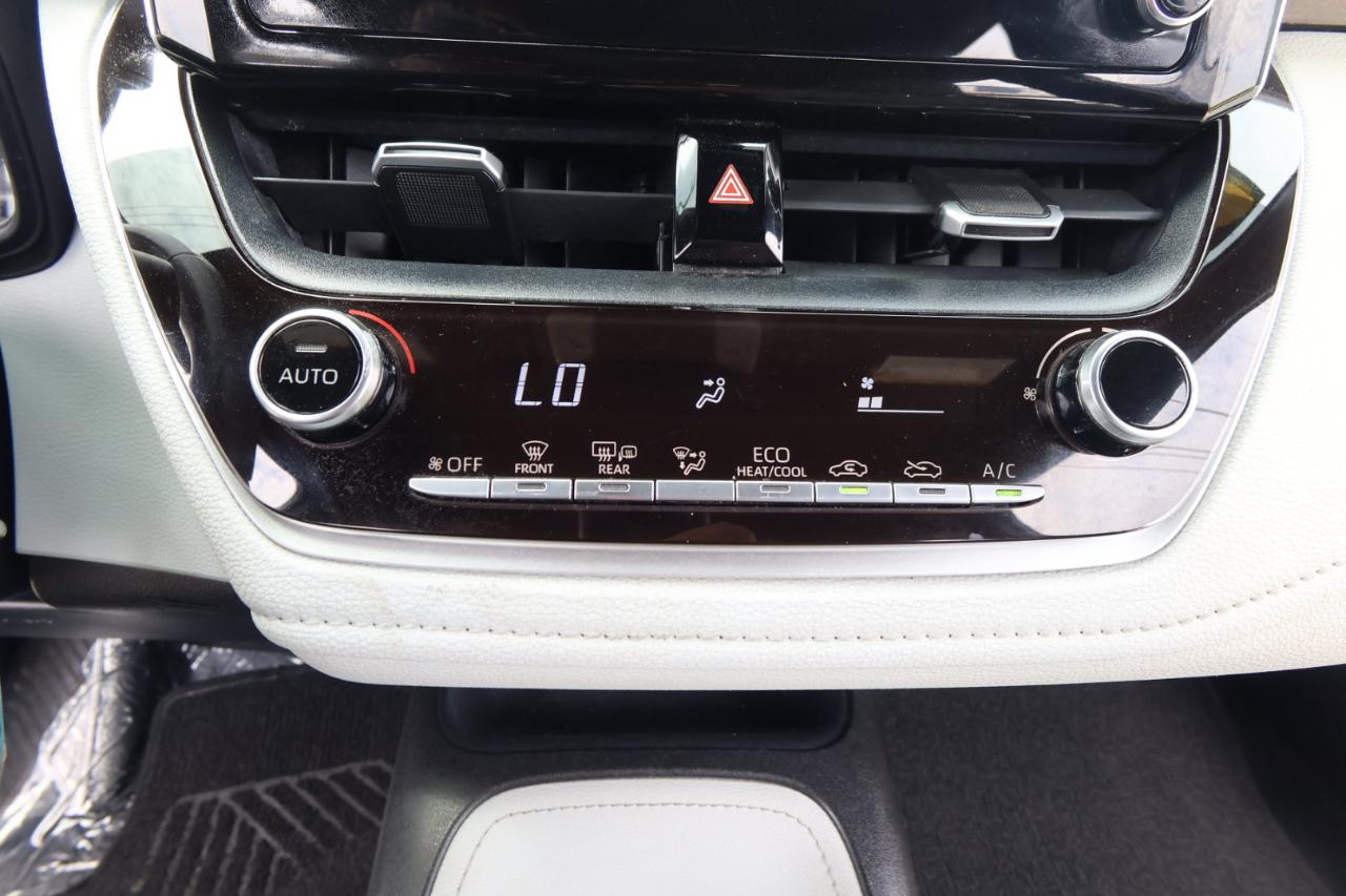 Toyota Corolla Nightshade CVT (Natl) 2020