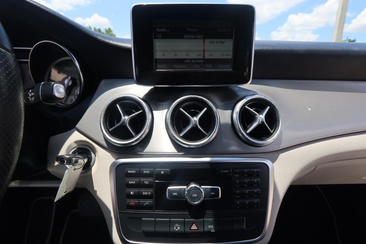 Mercedes-Benz CLA-Class 4dr Sdn CLA 250 FWD 2014