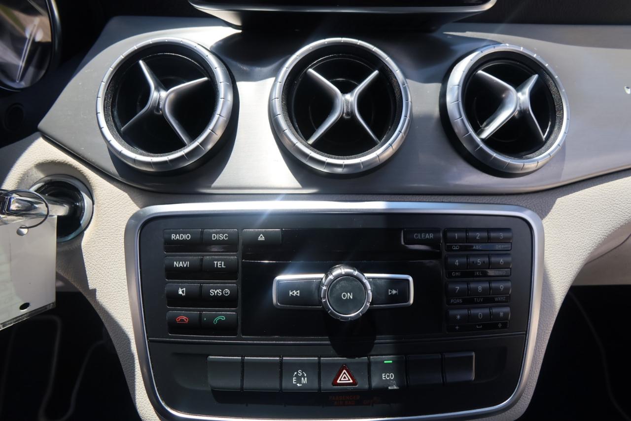Mercedes-Benz CLA-Class 4dr Sdn CLA 250 FWD 2014