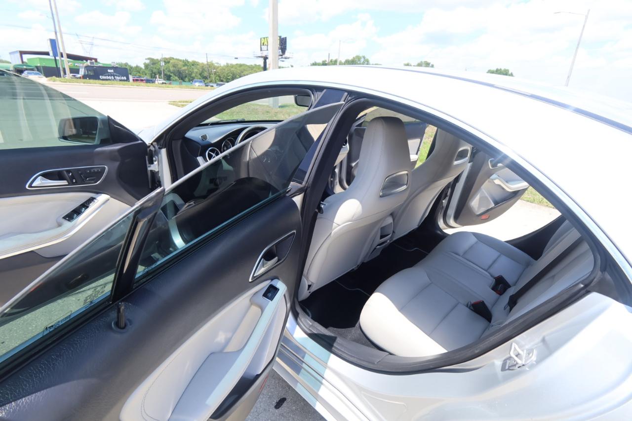 Mercedes-Benz CLA-Class 4dr Sdn CLA 250 FWD 2014