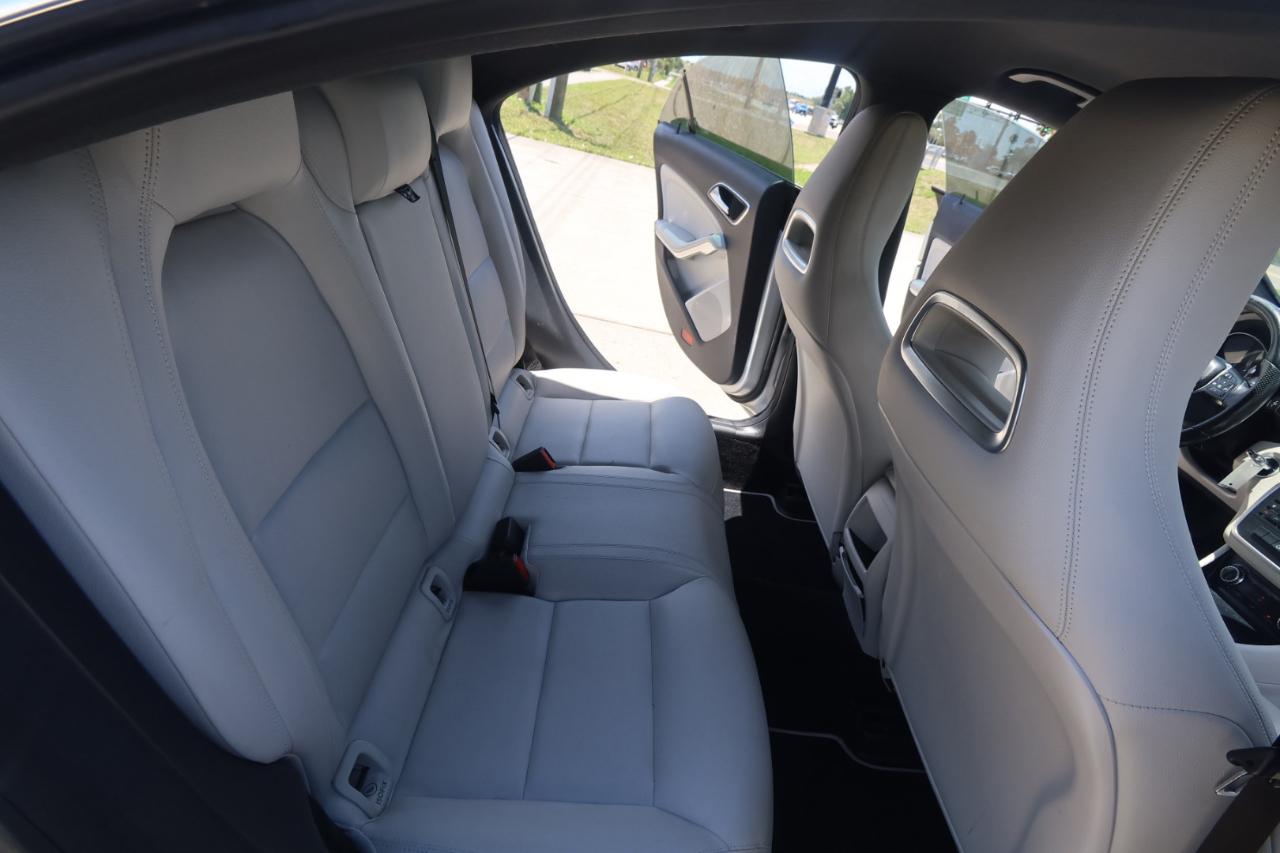 Mercedes-Benz CLA-Class 4dr Sdn CLA 250 FWD 2014