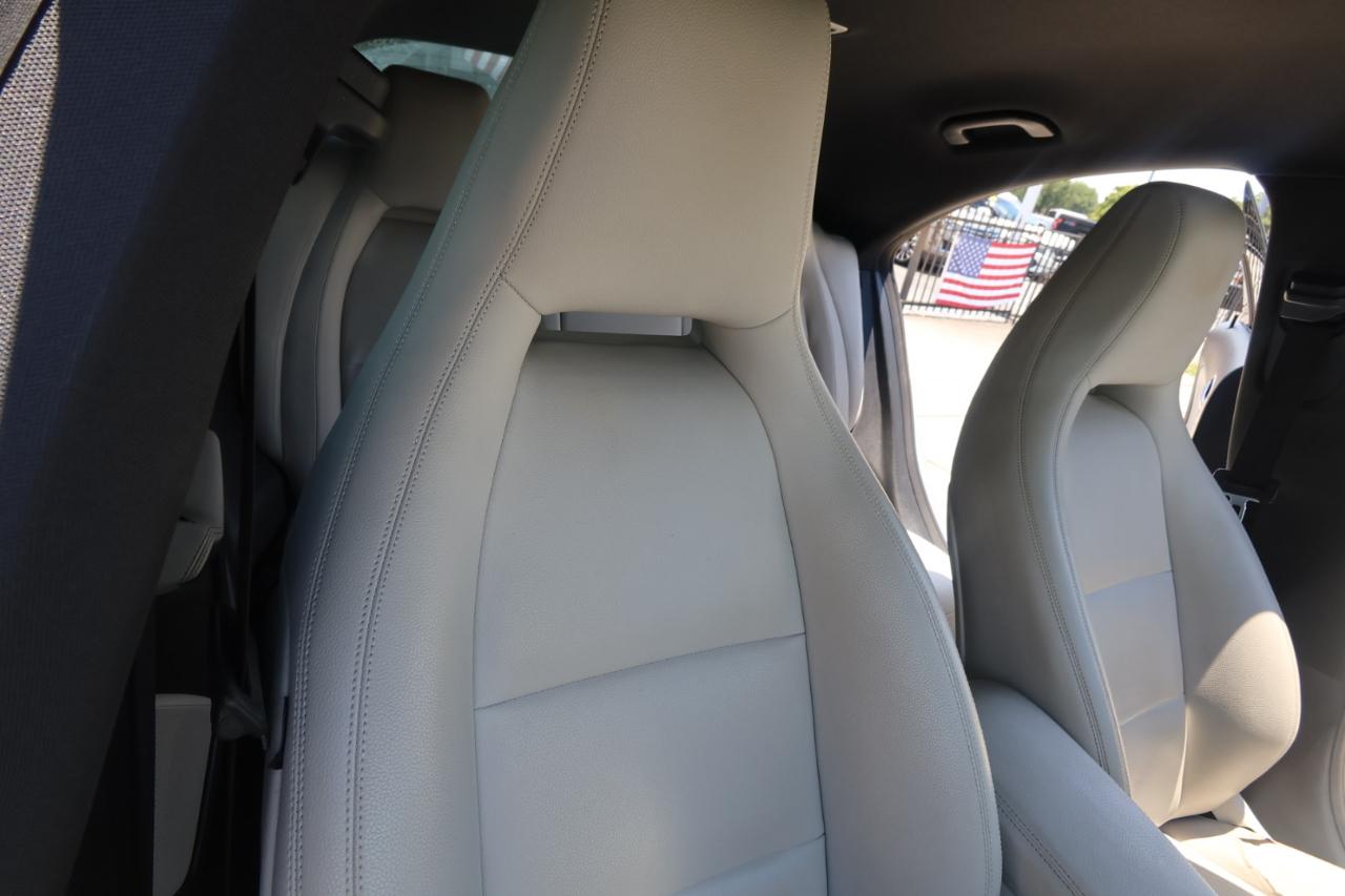 Mercedes-Benz CLA-Class 4dr Sdn CLA 250 FWD 2014
