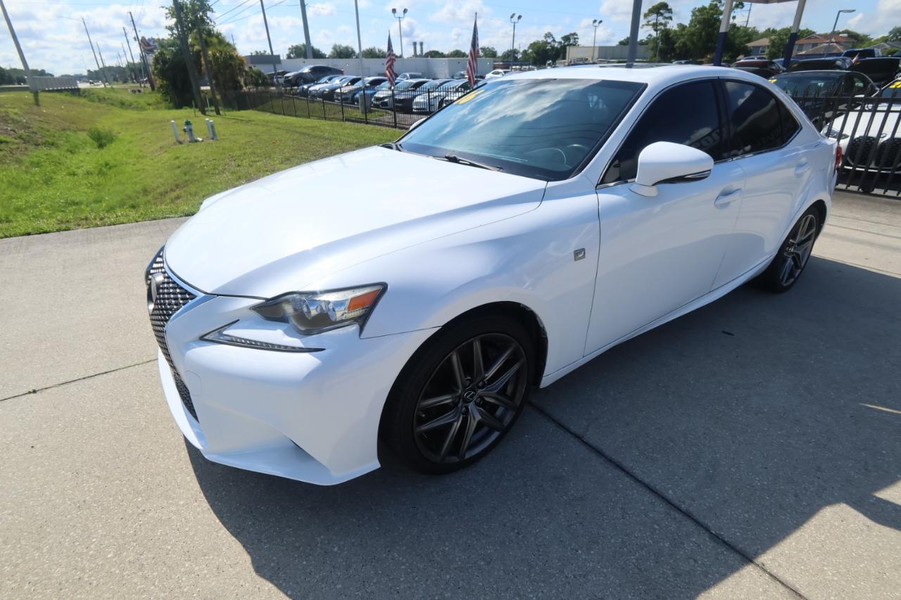 Lexus IS 200t 4dr Sdn 2016