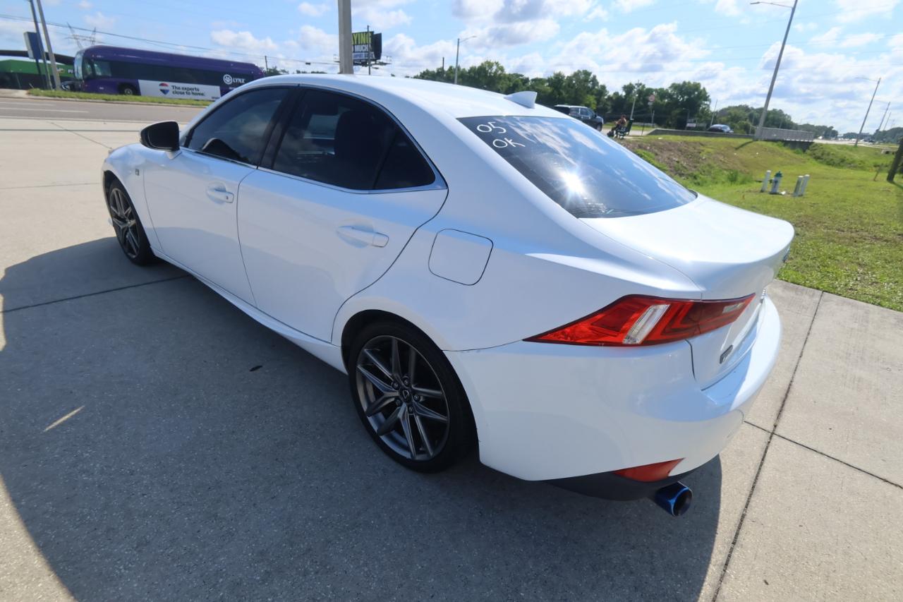 Lexus IS 200t 4dr Sdn 2016